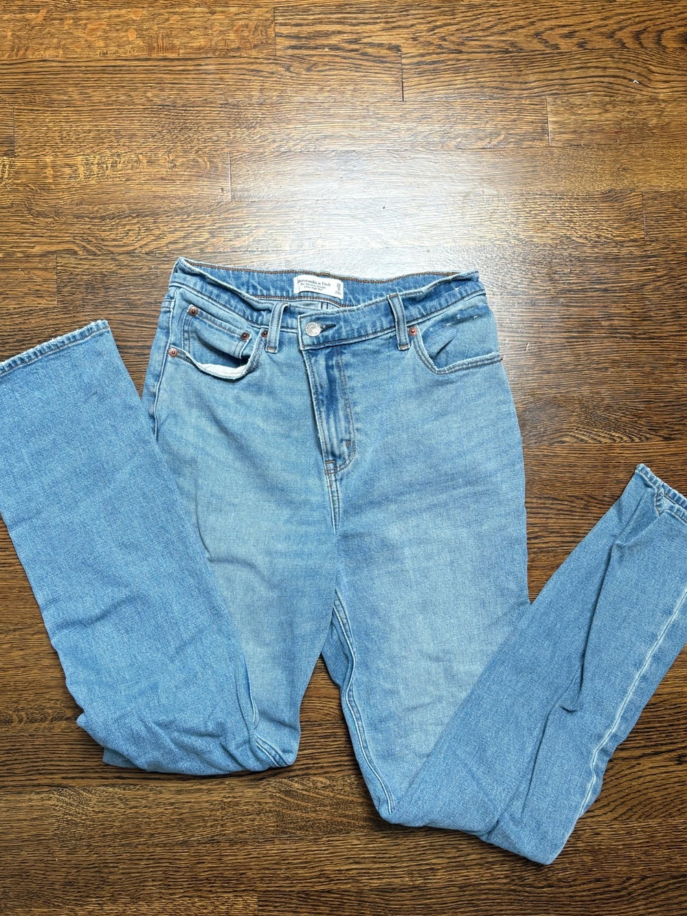 Abercrombie 90s Ultra High Rise Jeans